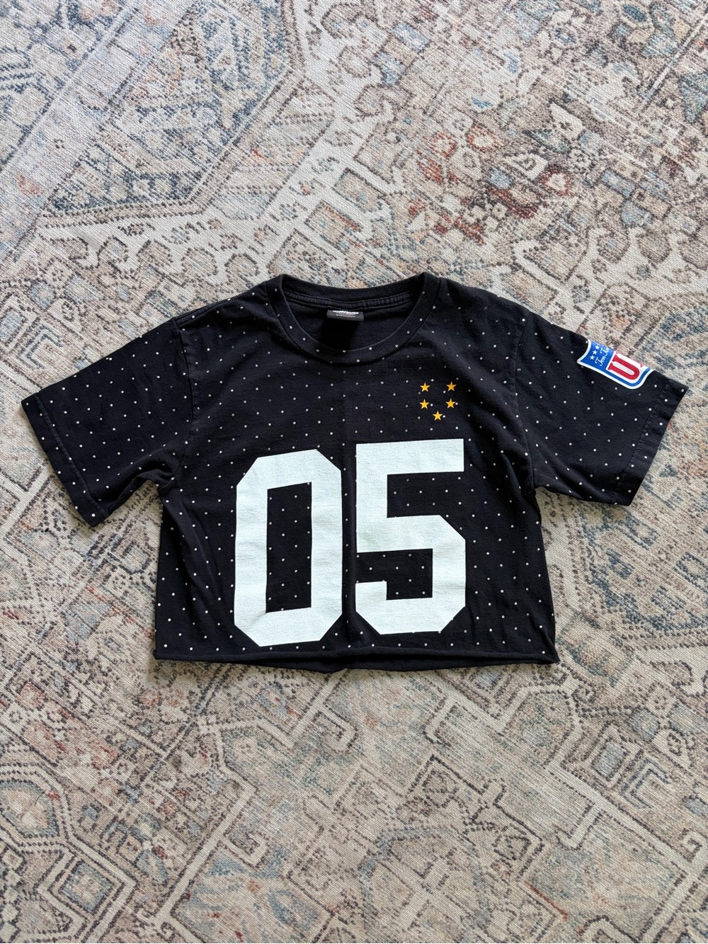Undefeated Cropped Graphic Tee
